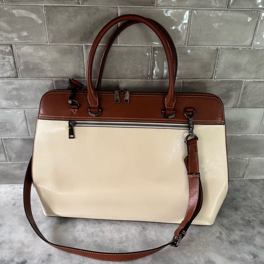 Cluci Cream and Brown Leather Tote - Picture 2 of 7